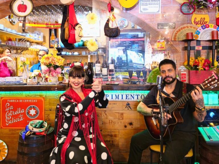 Flamenco Night Miami live show at El Pimiento Restaurant with dancer and guitarist