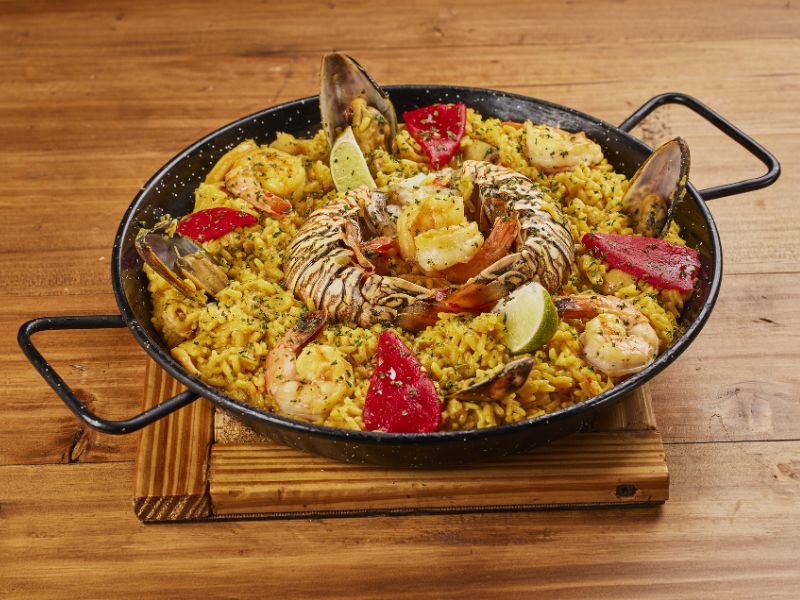 Spanish restaurant in Miami serving authentic Spanish paella at El Pimiento Restaurant